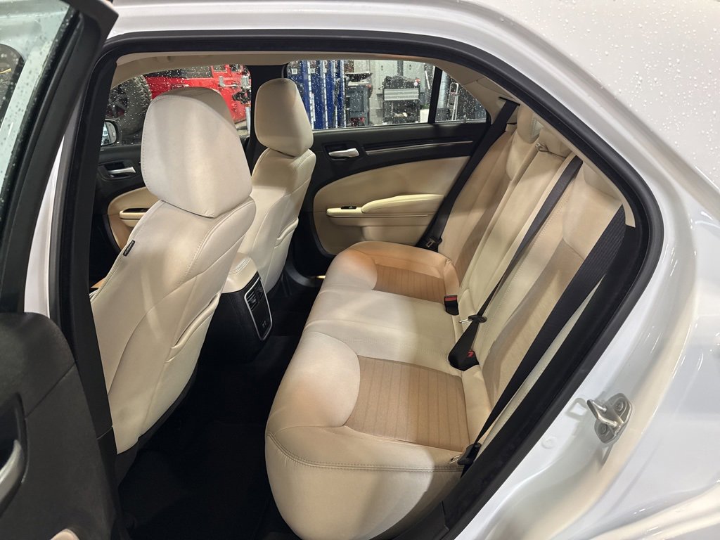 Certified 2023 Chrysler 300 Touring image 21