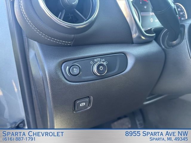 Used 2024 Chevrolet Blazer LT AWD/4WD image 16