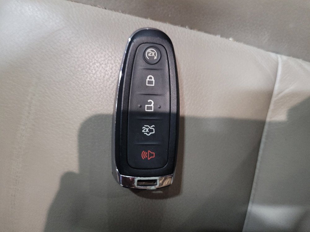 Used 2015 Ford Escape Titanium AWD/4WD image 32