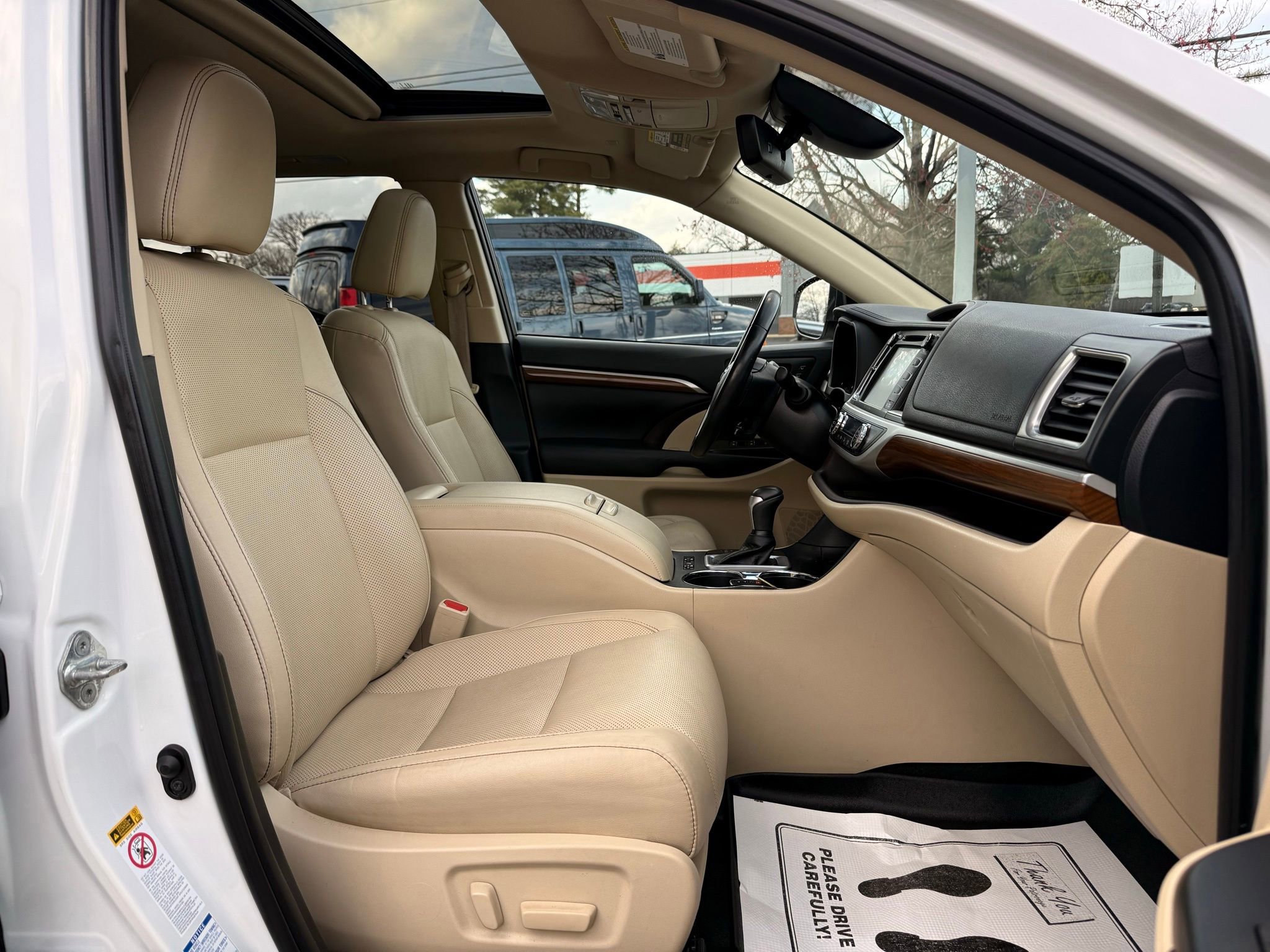 Used 2019 Toyota Highlander Limited AWD/4WD image 18