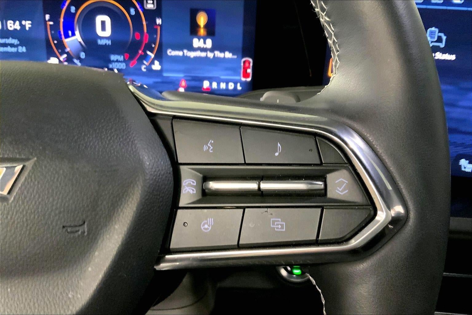 Used 2026 Chevrolet Traverse LT w/ Driver Confidence Package FWD image 19