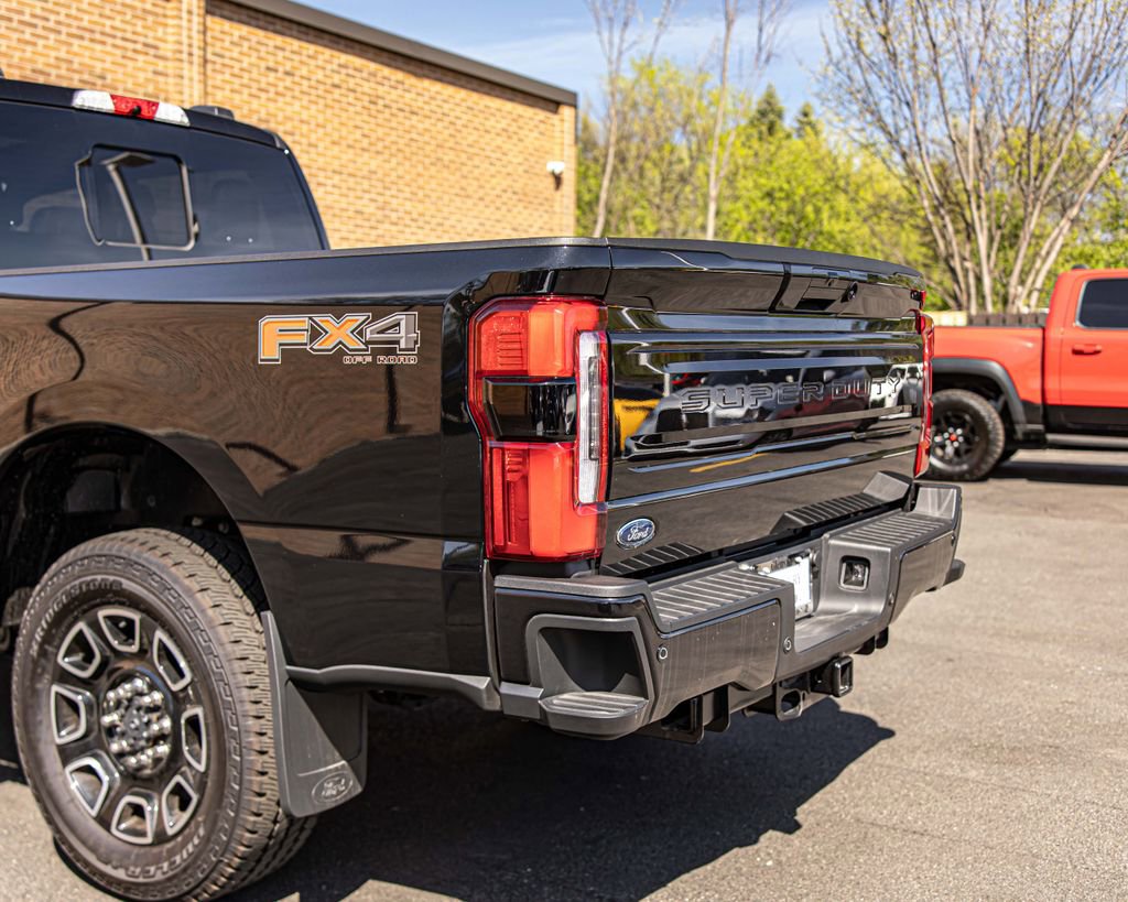 Used 2026 Ford F250 Platinum AWD/4WD image 13