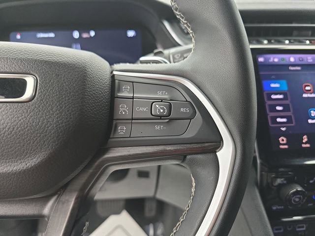 Used 2024 Jeep Grand Cherokee Limited image 41