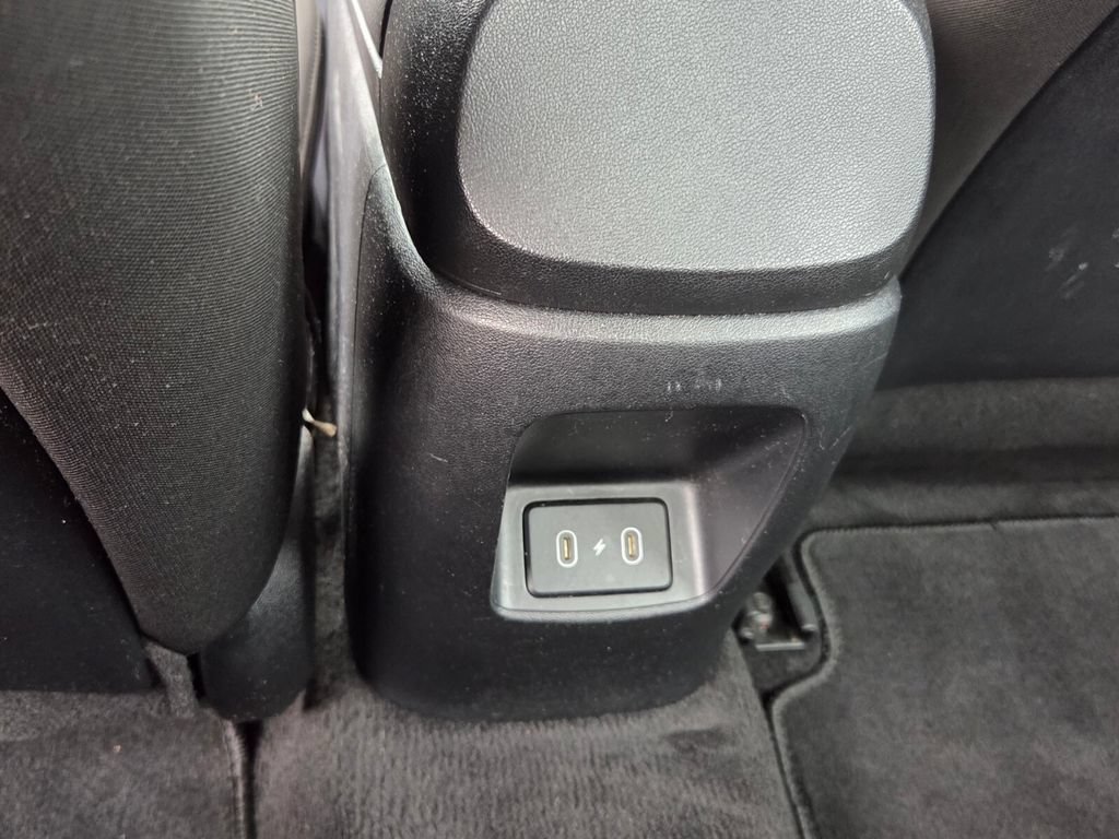 Used 2024 Hyundai Elantra SEL FWD image 7