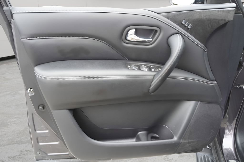 Used 2024 INFINITI QX80 Luxe image 16