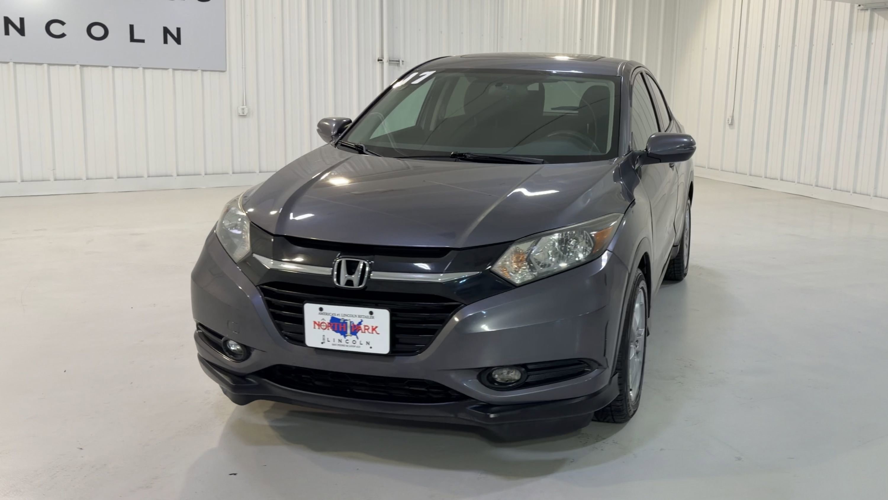 Used 2017 Honda HR-V EX image 4