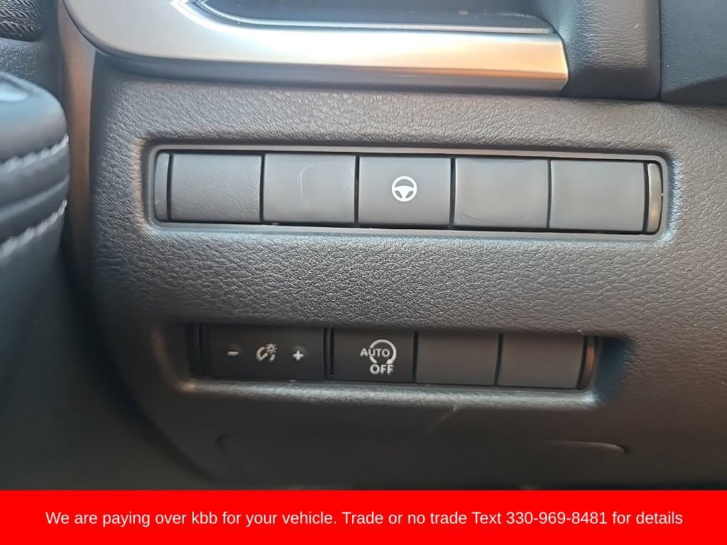 Used 2023 Nissan Rogue SV AWD/4WD image 13