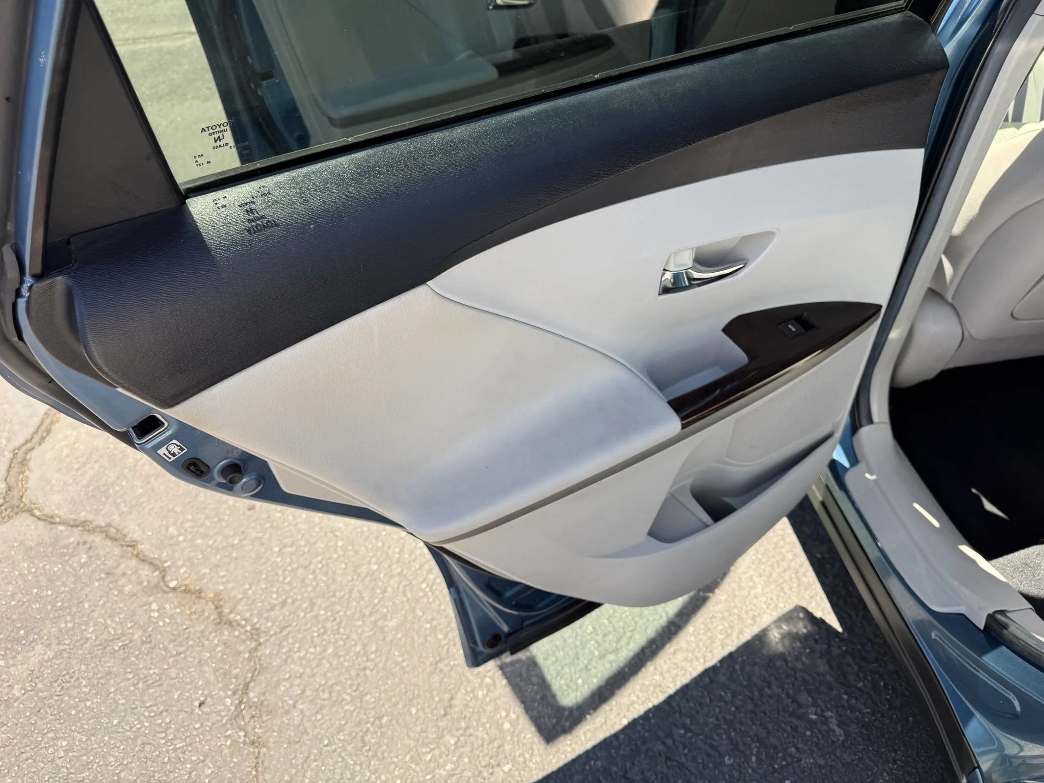 Used 2012 Toyota Venza LE FWD image 11