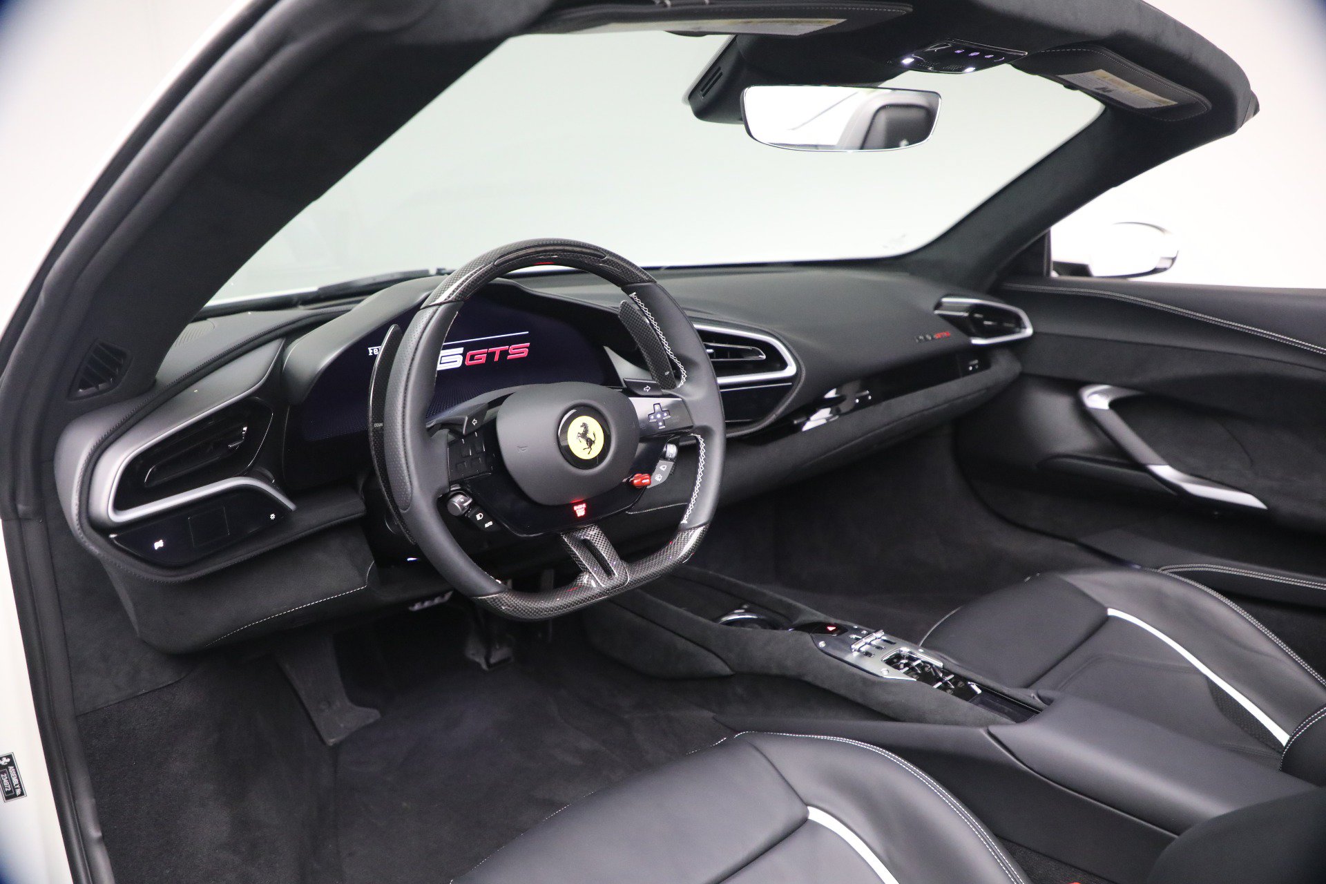 Used 2025 Ferrari 296 GTS RWD image 15