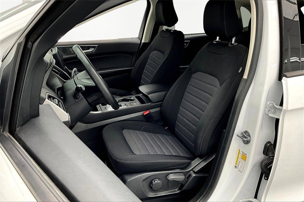 Used 2024 Ford Edge SE image 25