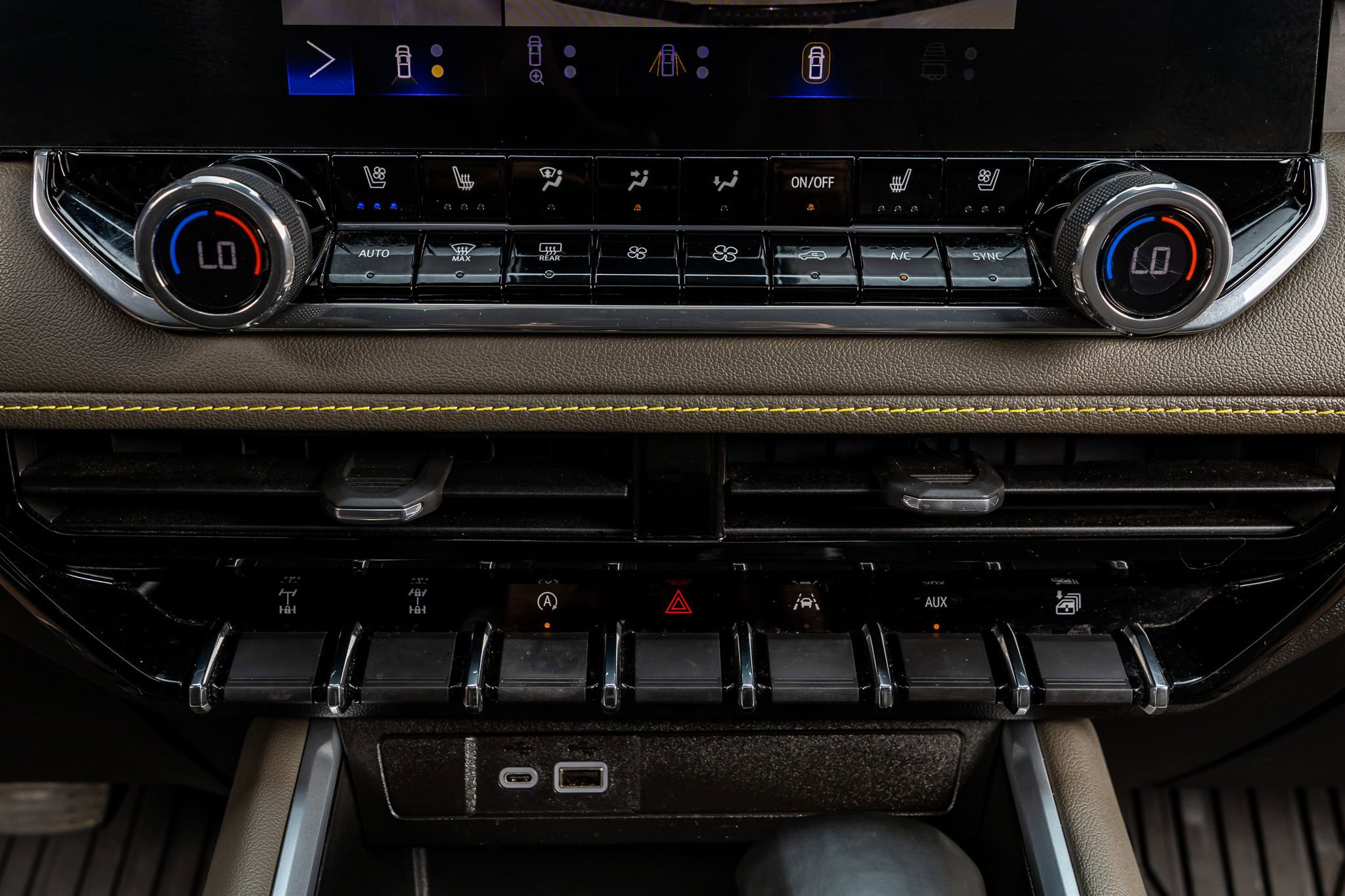 Used 2023 Chevrolet Colorado ZR2 w/ ZR2 Convenience Package III image 26