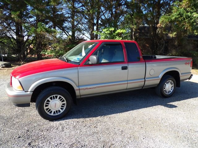 Used 1998 GMC Sonoma SLS w/ Popular Marketing Option Pkg