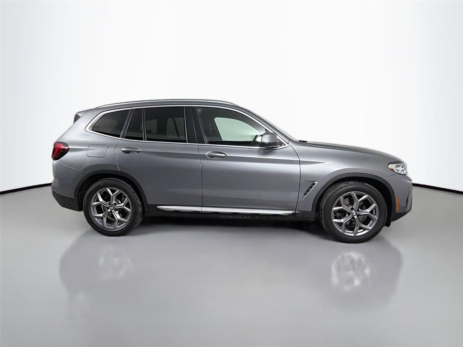 Certified 2023 BMW X3 sDrive30i w/ Premium Package RWD image 5