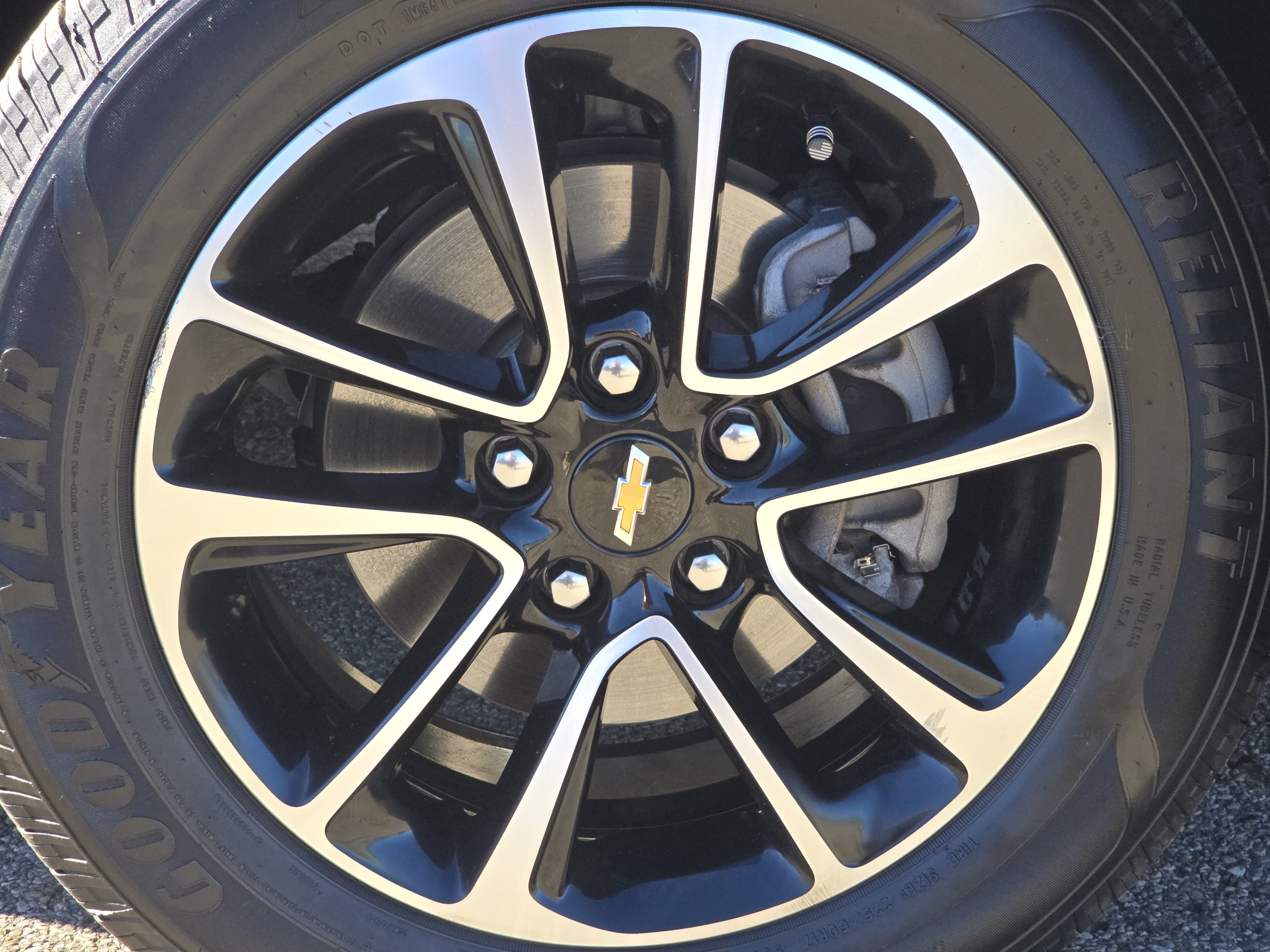 Used 2024 Chevrolet TrailBlazer LT w/ LT Cold Weather Package FWD image 14