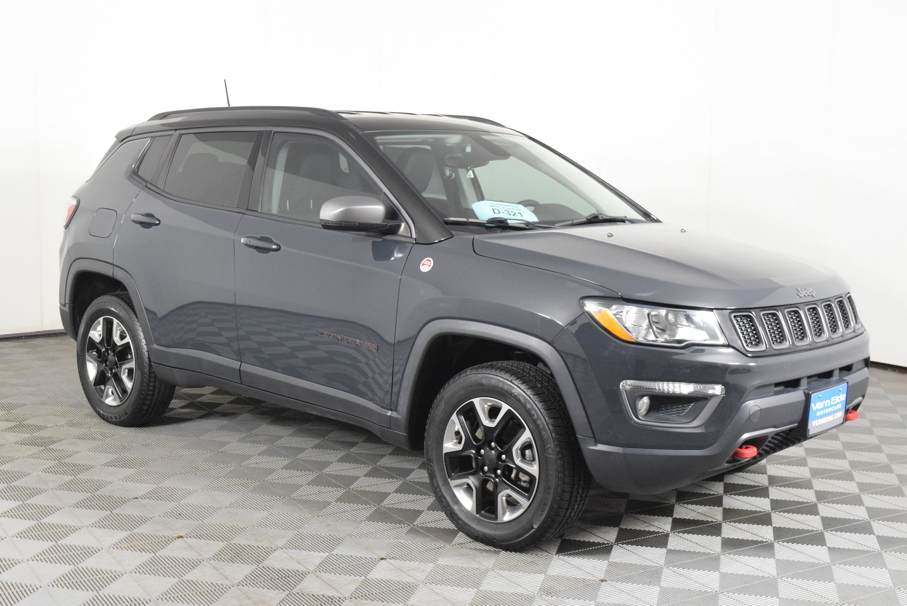 Used 2018 Jeep Compass Trailhawk w/ Navigation Group image 4