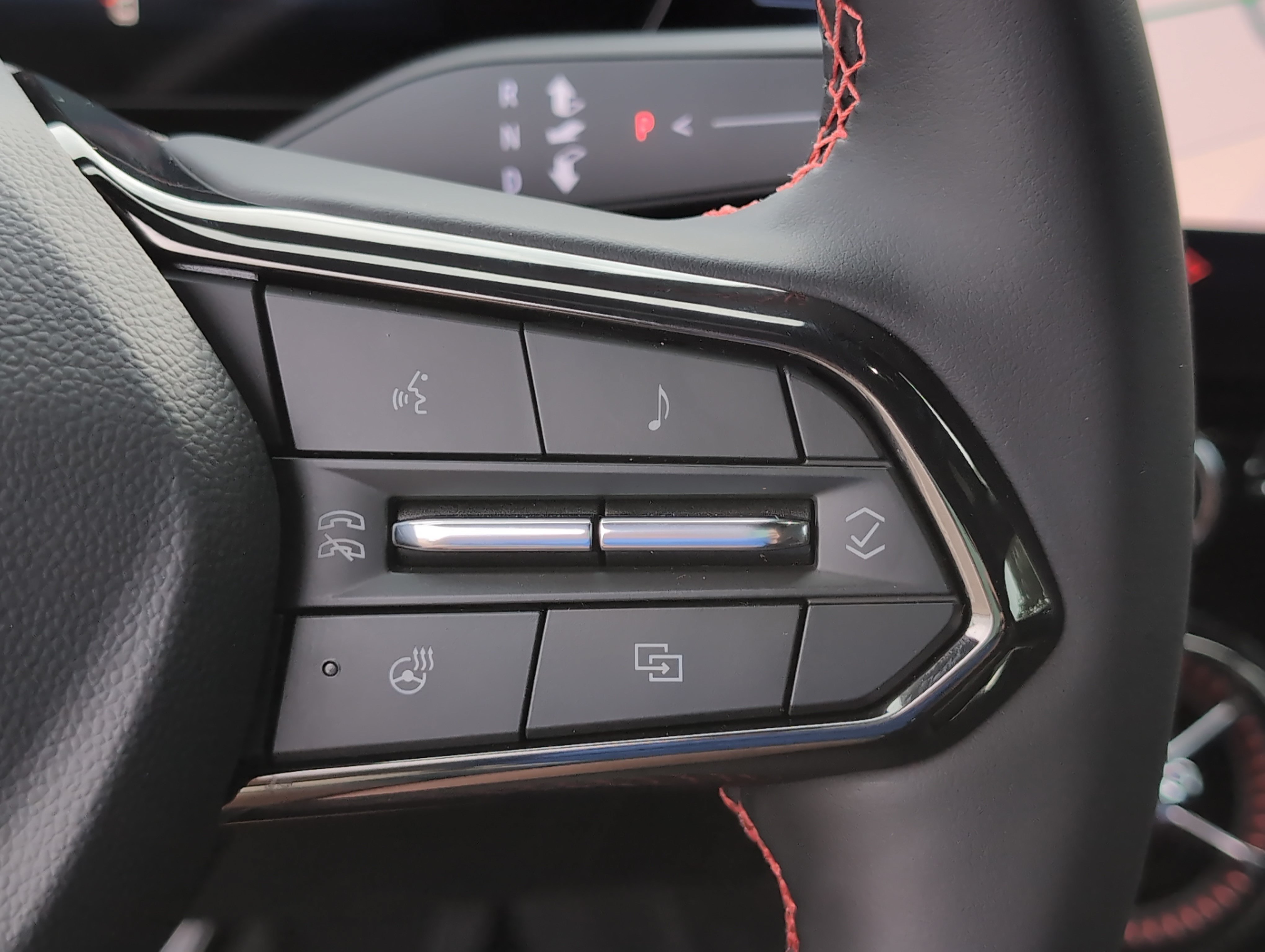 New 2025 Chevrolet Blazer EV RS RWD image 21