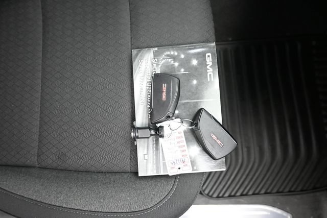 Used 2024 GMC Sierra 1500 Elevation AWD/4WD image 9
