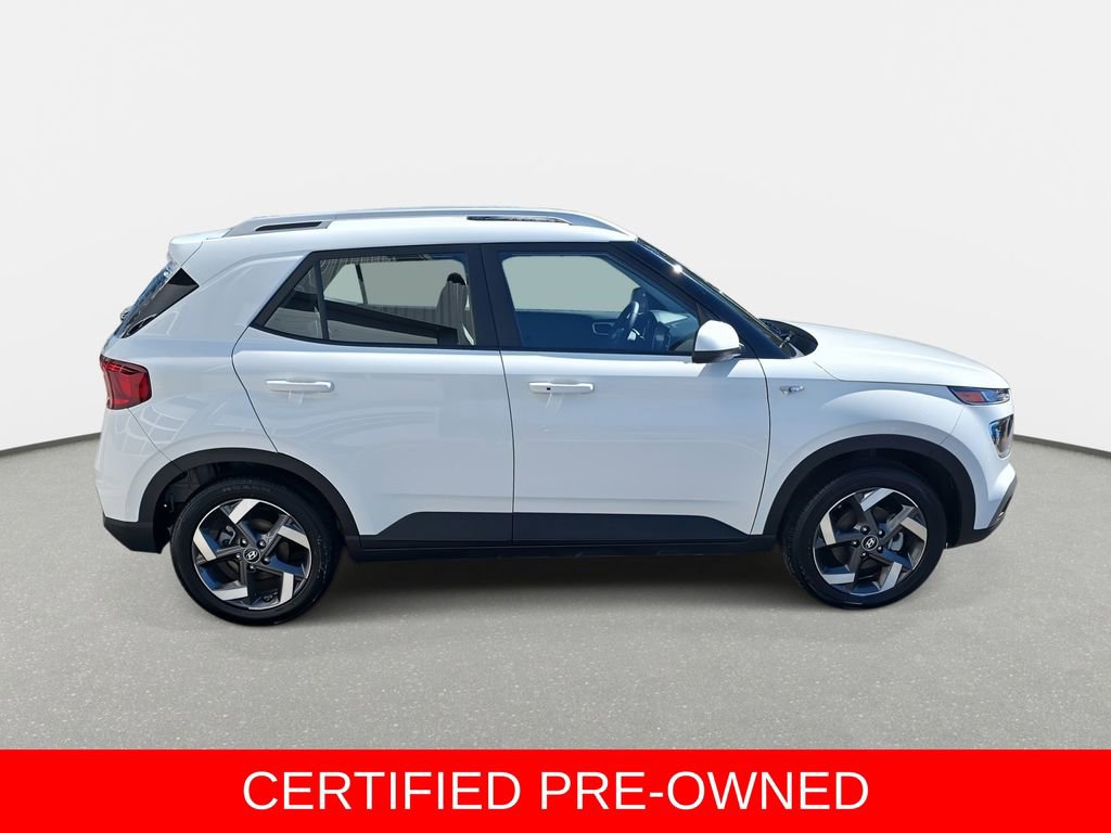 Certified 2026 Hyundai Venue SEL FWD image 4