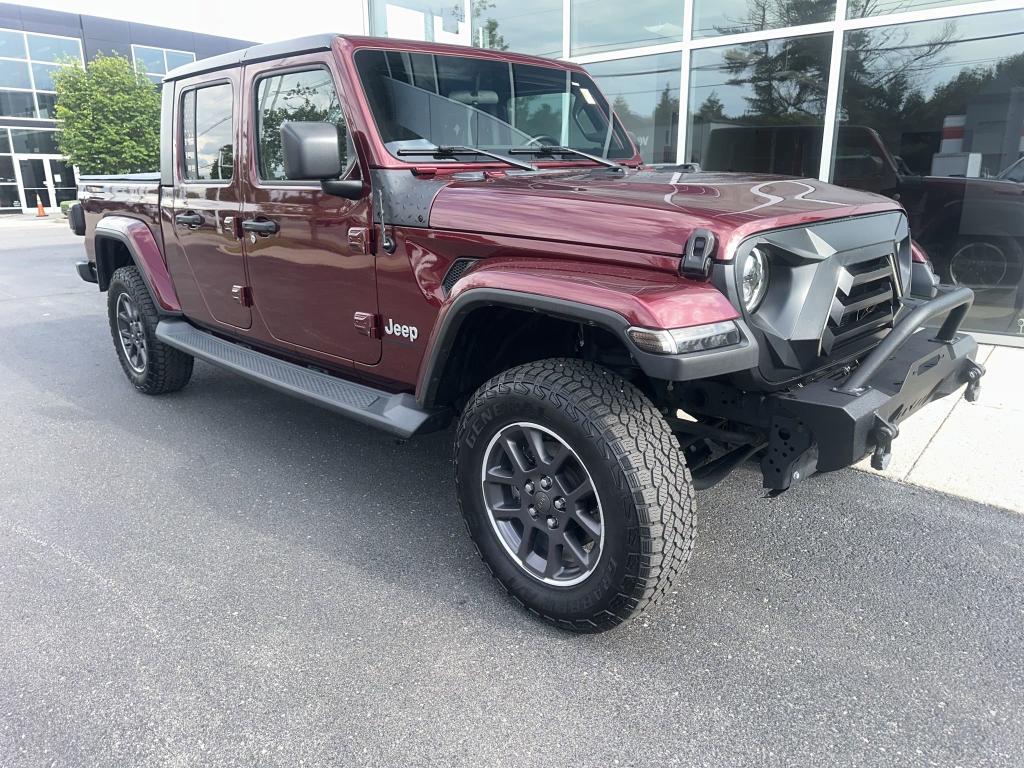 Used 2021 Jeep Gladiator Overland w/ Safety Group AWD/4WD video 1