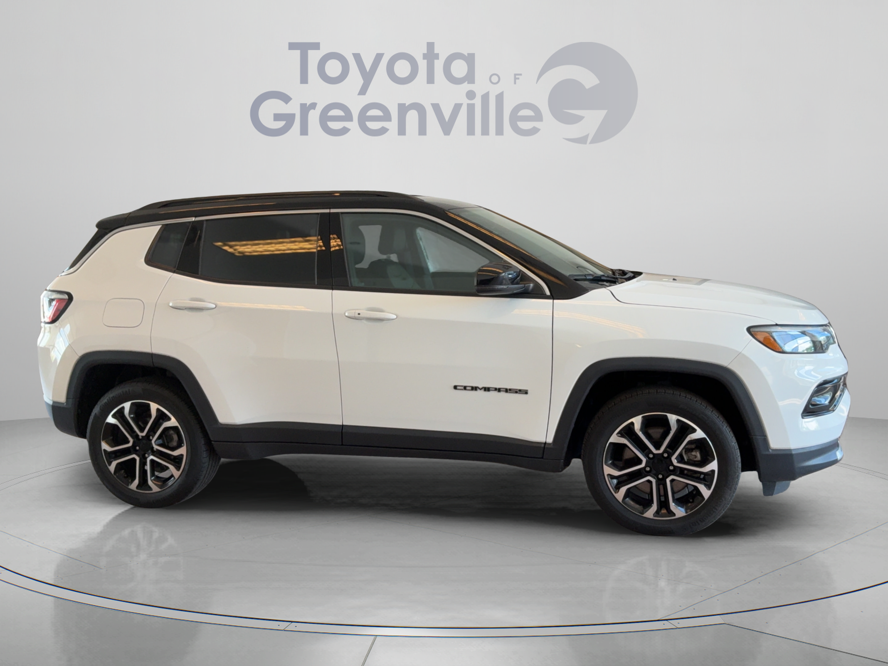 Used 2023 Jeep Compass Limited AWD/4WD image 7