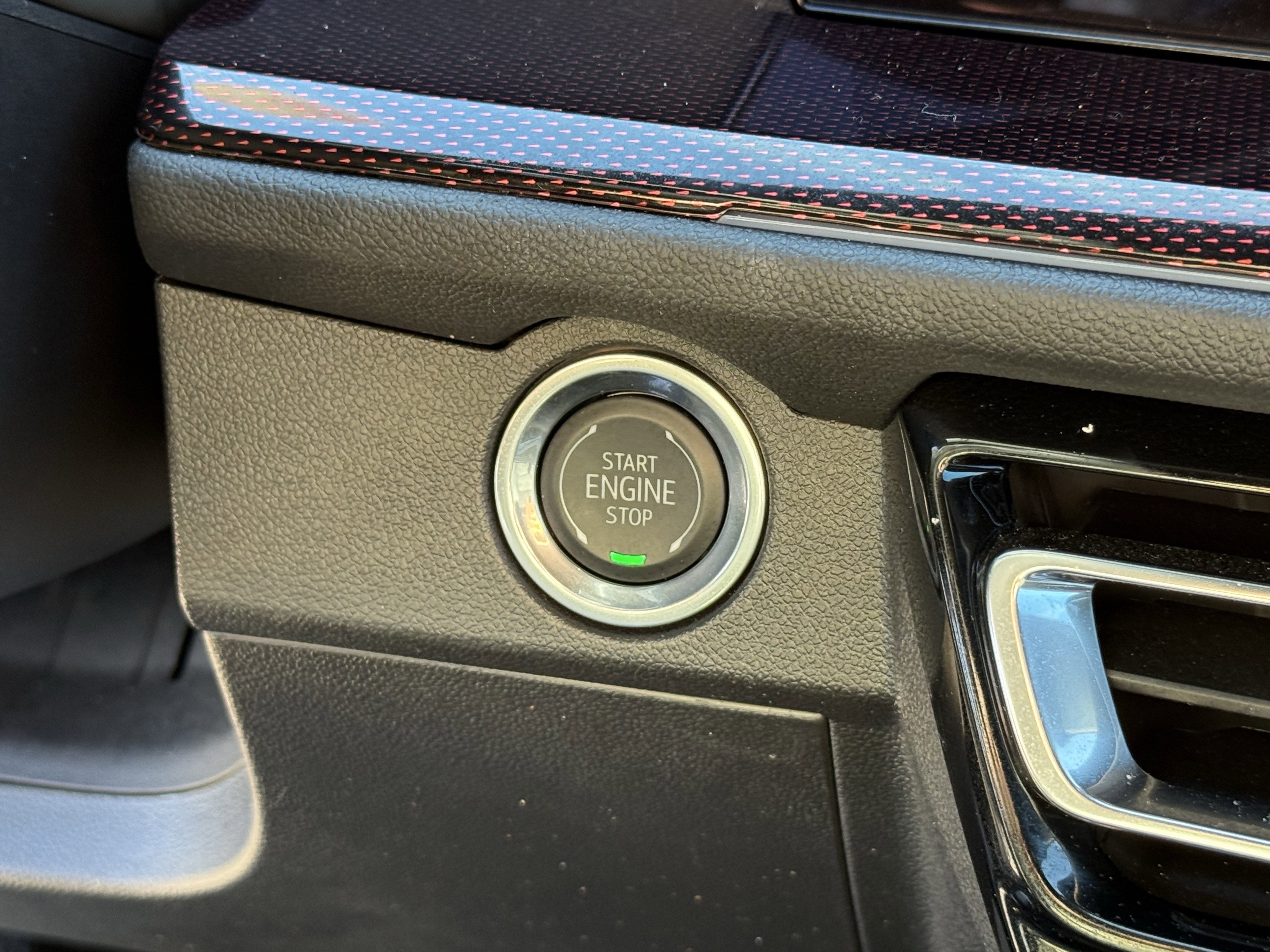 Used 2025 Chevrolet Traverse Z71 w/ Enhanced Driving Package image 24