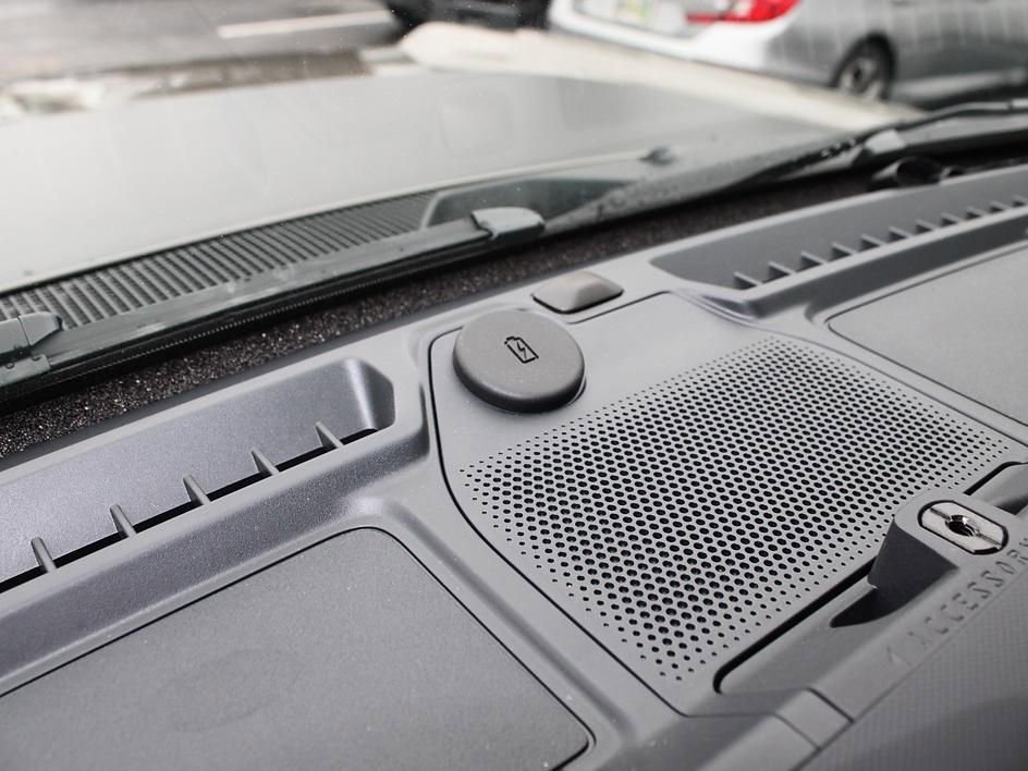 Used 2025 Ford Bronco Badlands image 21