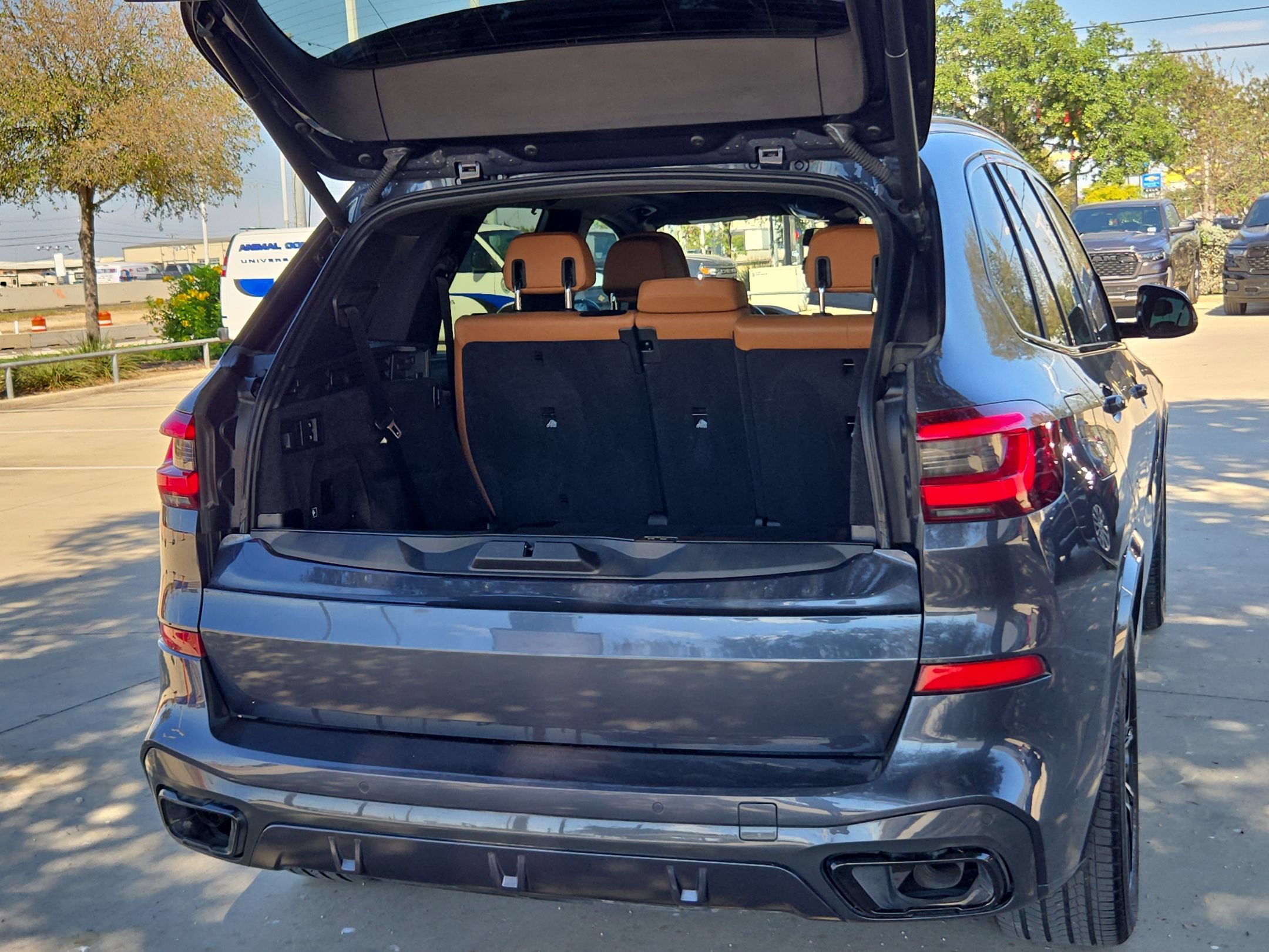 Used 2021 BMW X5 xDrive40i AWD/4WD image 23