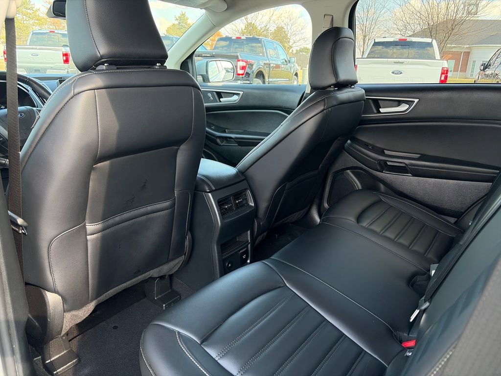 Used 2024 Ford Edge SEL w/ Convenience Package image 26