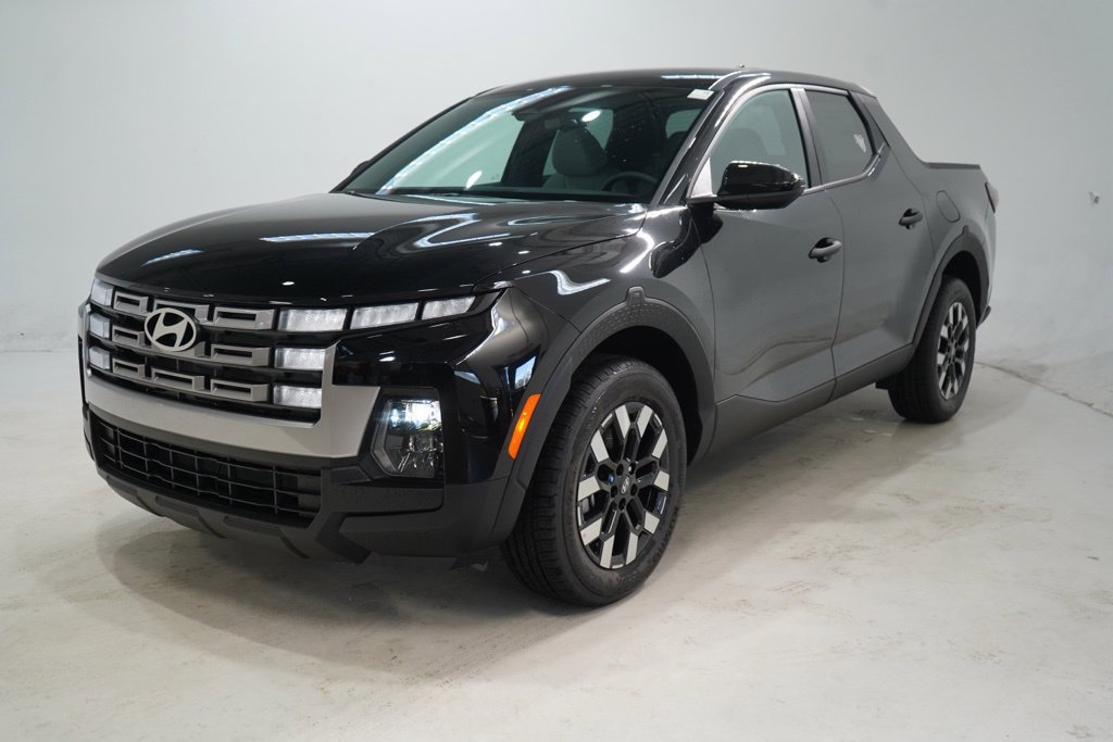 New 2027 Hyundai Santa Cruz SE AWD/4WD image 3