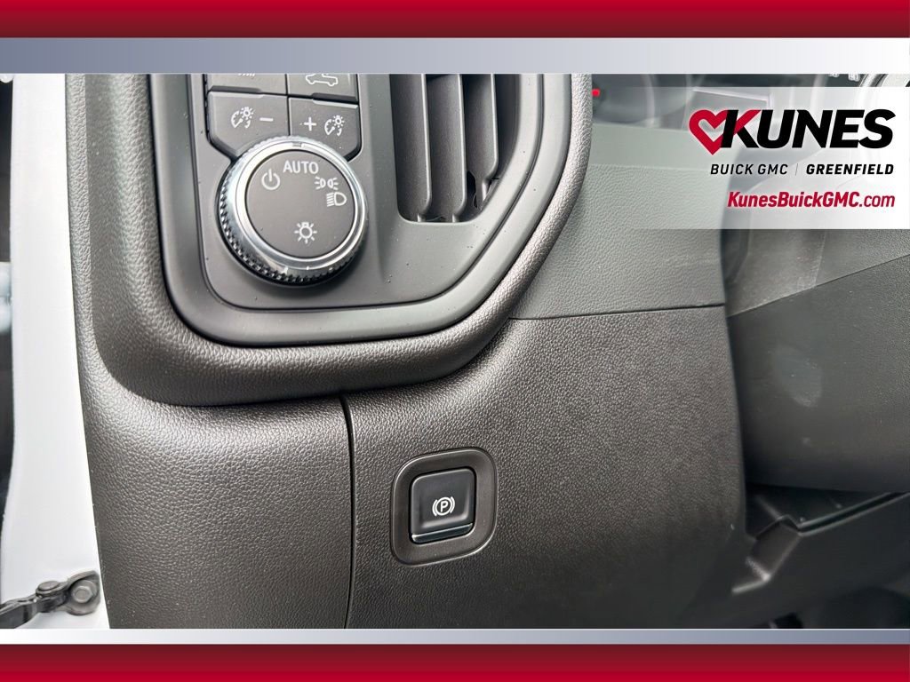 New 2025 GMC Sierra 3500 Pro AWD/4WD image 18