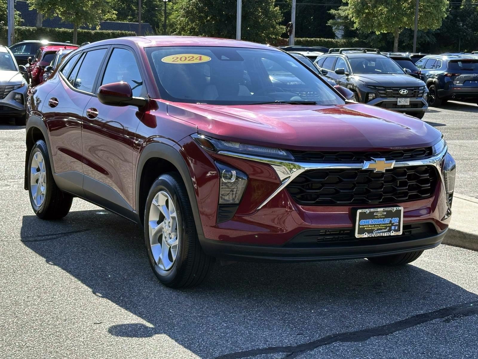 Used 2024 Chevrolet Trax LS w/ LS Convenience Package FWD image 5