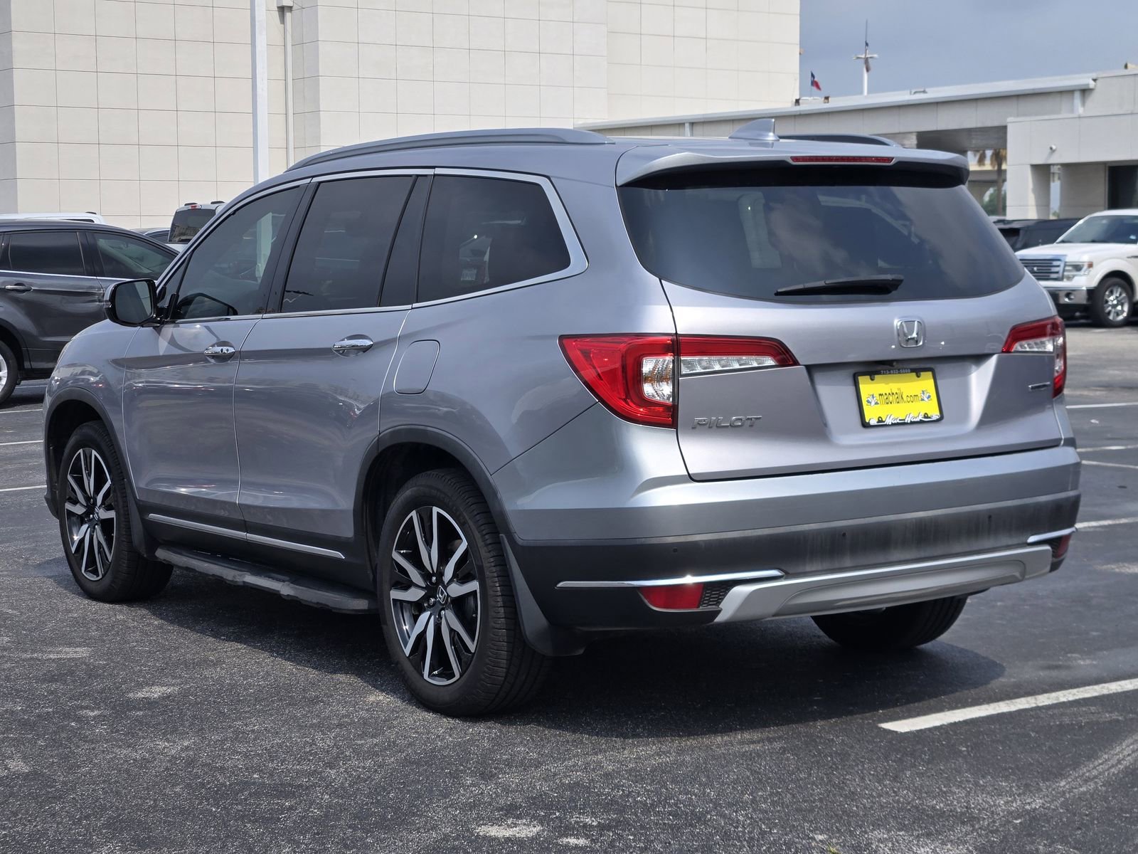 Used 2021 Honda Pilot Touring image 6