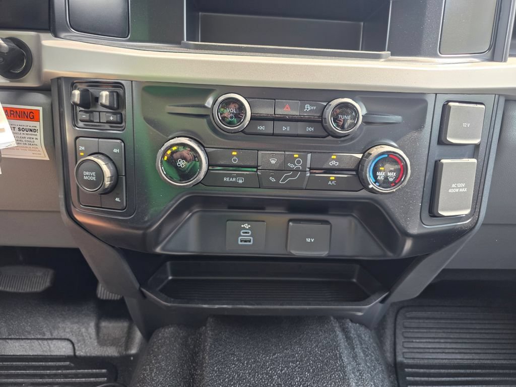 New 2026 Ford F550 4x4 Supercab Super Duty image 43