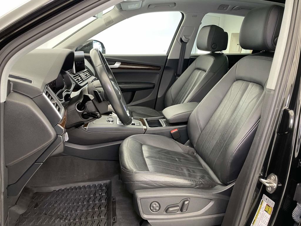 Used 2019 Audi Q5 2.0T Premium Plus w/ Premium Plus Package image 5