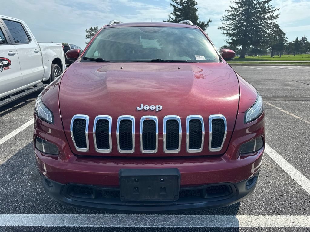 Used 2017 Jeep Cherokee Latitude w/ Comfort/Convenience Group AWD/4WD image 7