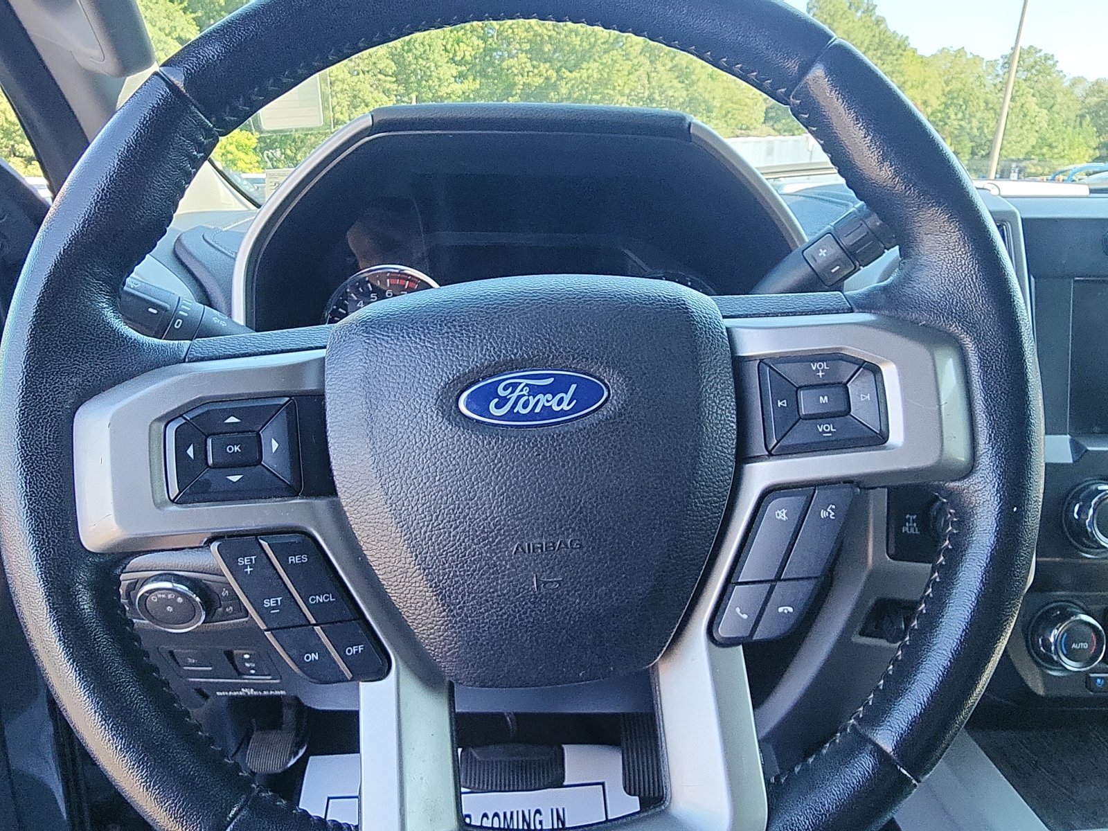 Used 2021 Ford F250 Lariat w/ Lariat Ultimate Package AWD/4WD image 15