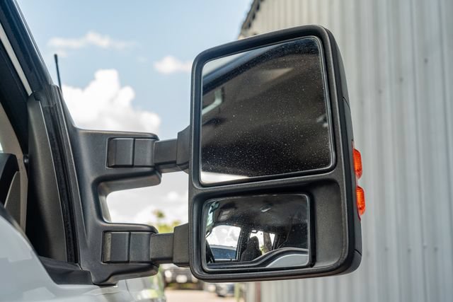 Used 2009 Ford F250 XLT AWD/4WD image 16