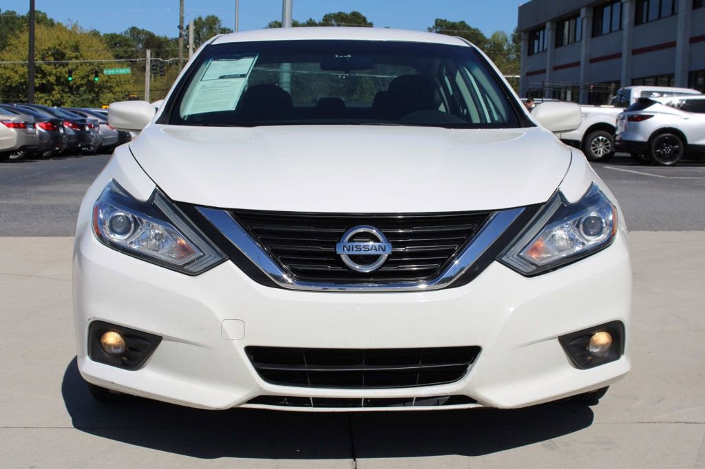Used 2018 Nissan Altima 2.5 SV image 2