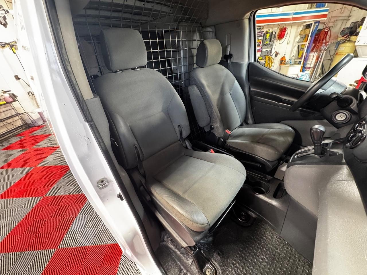 Used 2019 Nissan NV200 S FWD image 9