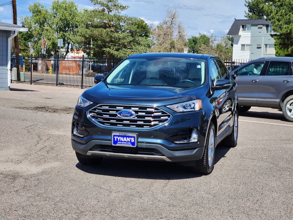 Used 2022 Ford Edge Titanium w/ Class II Trailer Tow Package AWD/4WD image 3