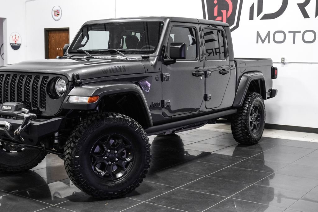 Used 2023 Jeep Gladiator Willys image 9