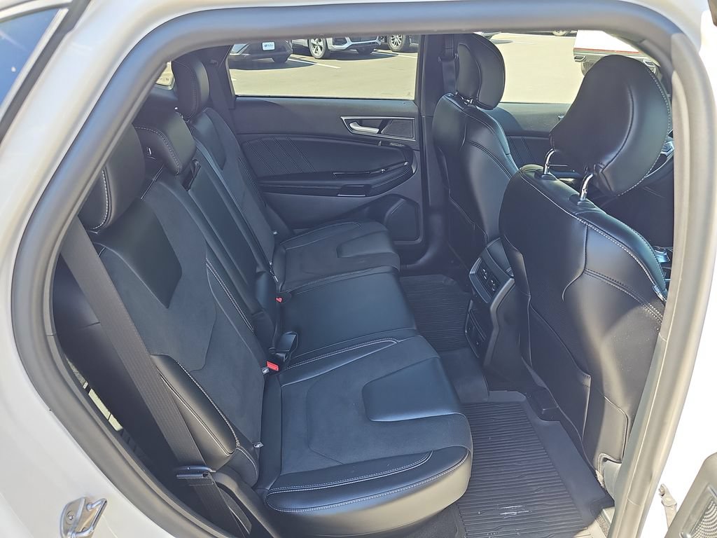 Used 2019 Ford Edge ST w/ Equipment Group 401A AWD/4WD image 28