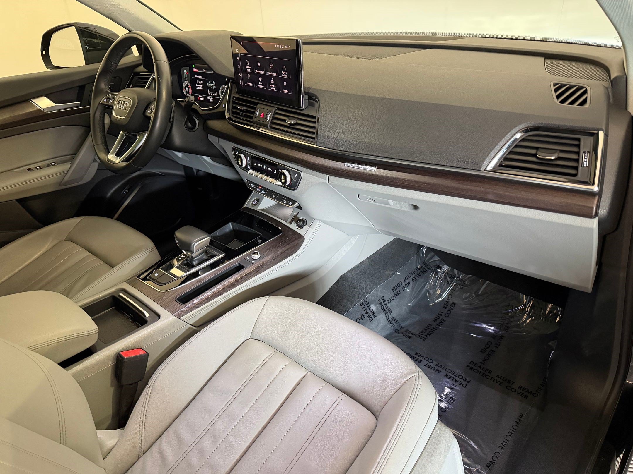 Certified 2022 Audi Q5 2.0T Premium Plus AWD/4WD image 32