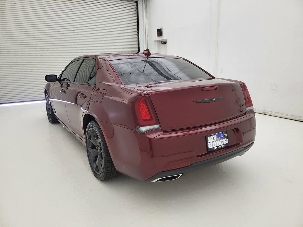 Used 2023 Chrysler 300 Touring L w/ Popular Equipment Group image 24