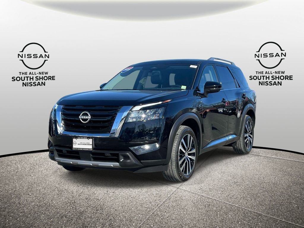 Certified 2025 Nissan Pathfinder Platinum image 4