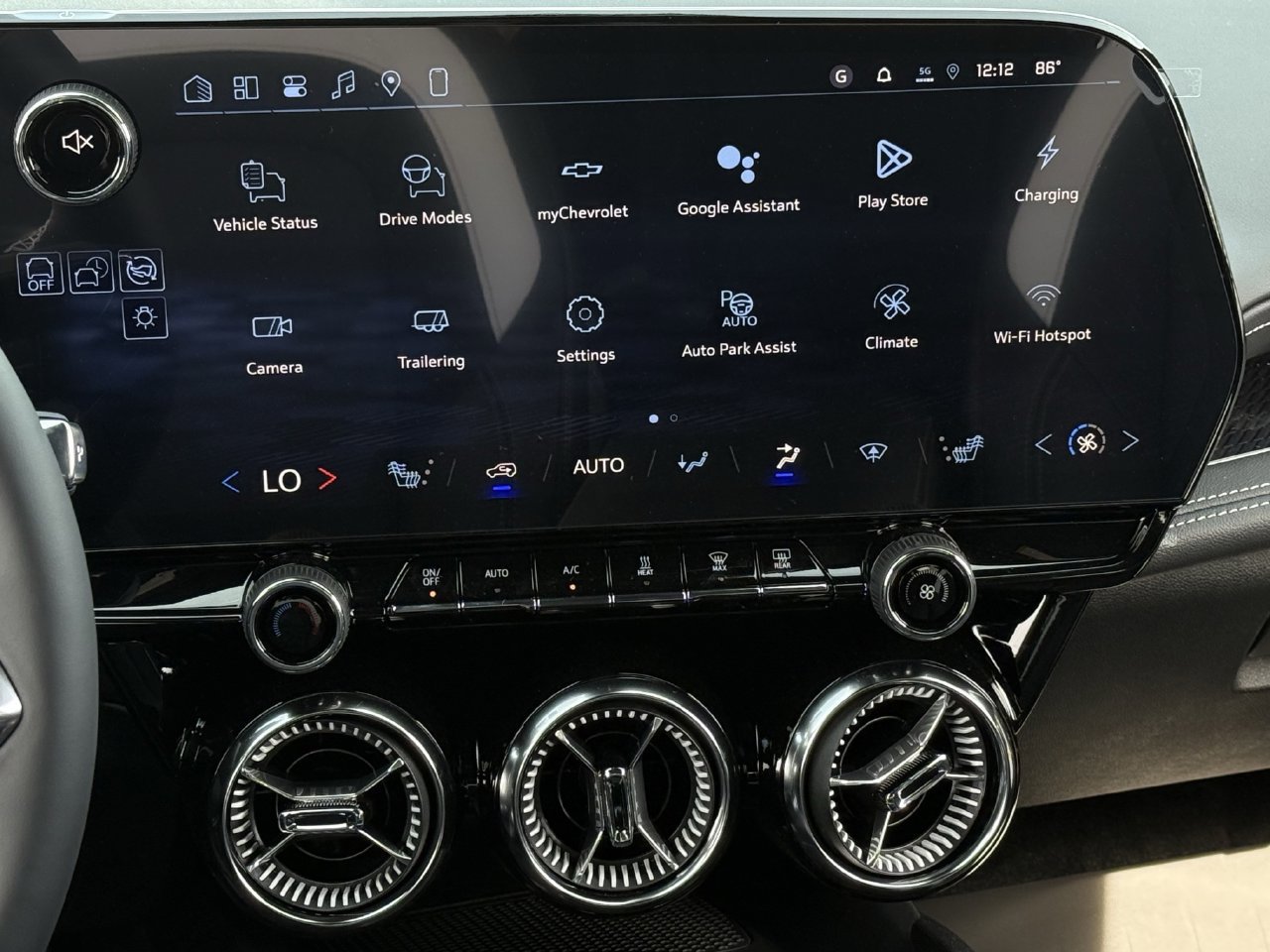 New 2026 Chevrolet Blazer EV LT w/ Super Cruise Package FWD image 16