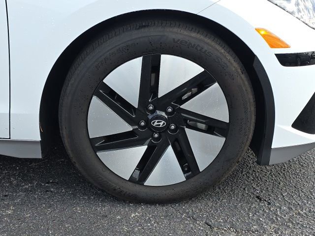 Certified 2024 Hyundai Ioniq 6 SE image 21