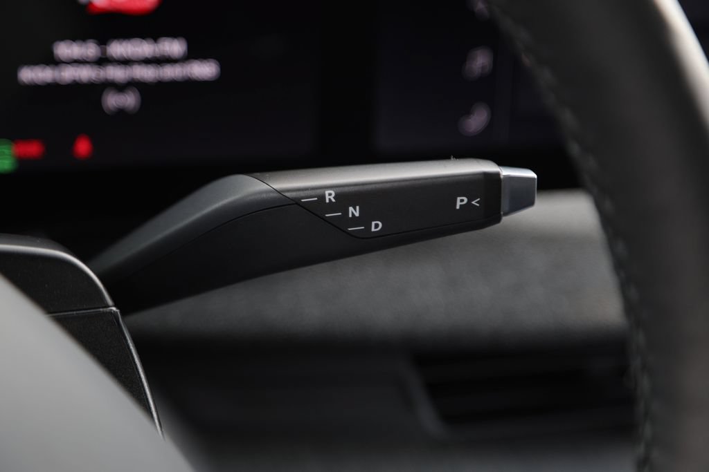 Used 2024 Lucid Air Pure RWD image 21