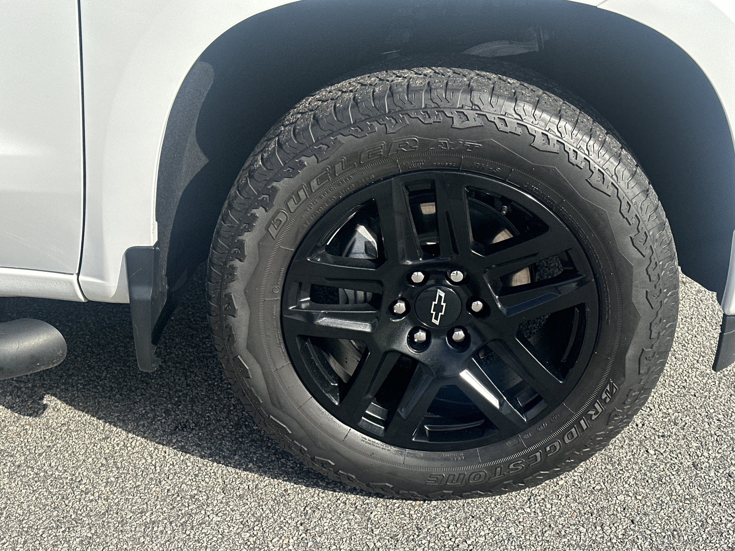 Used 2024 Chevrolet Silverado 1500 Custom w/ Turbomax Blackout Package RWD image 12