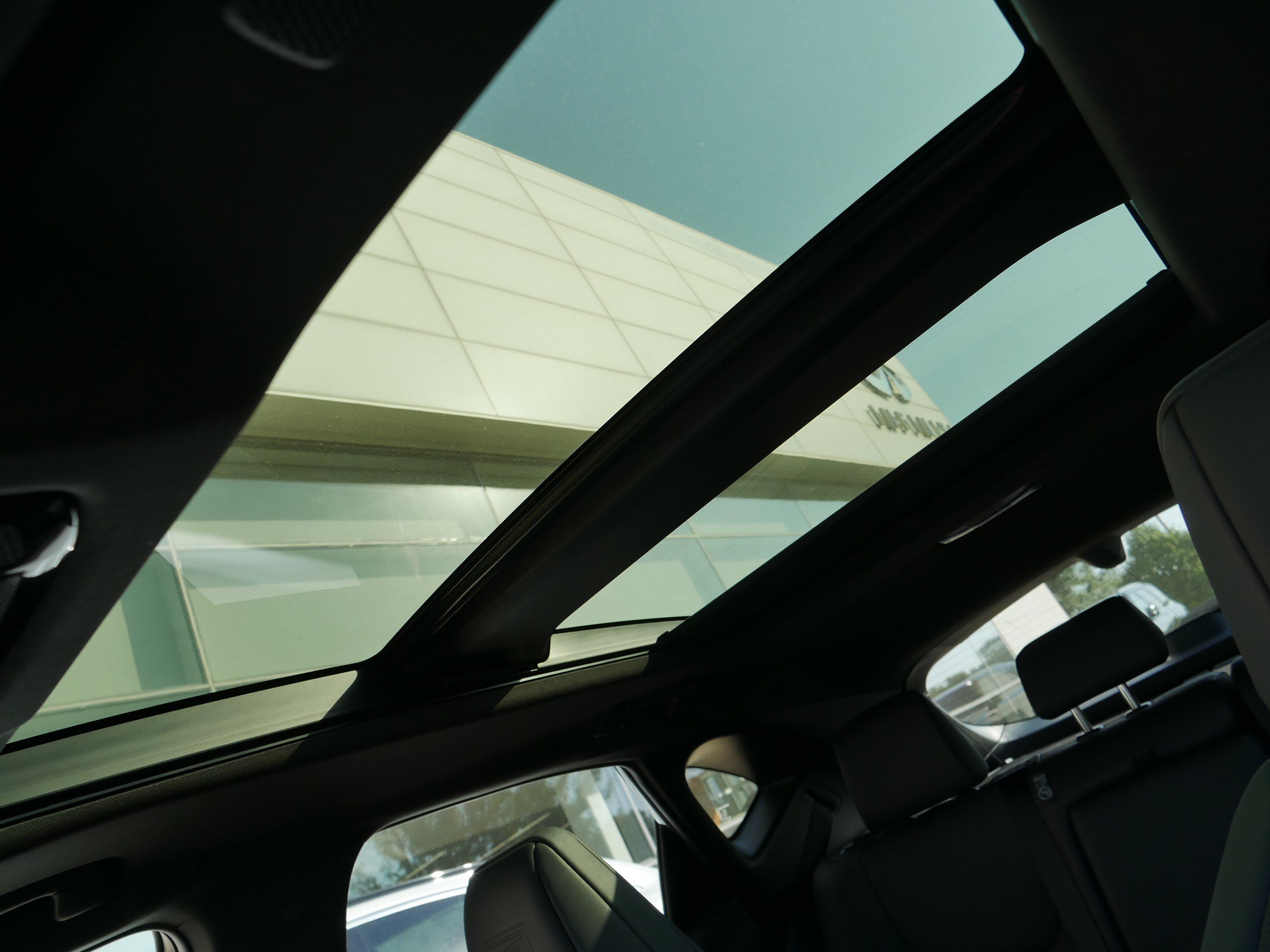 Used 2025 Lexus NX 450h+ F Sport image 32